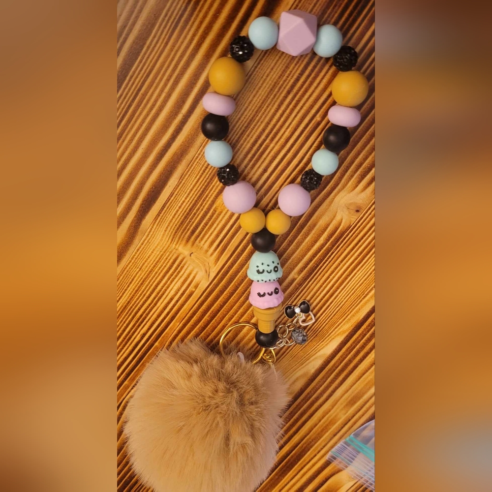 Keychains - Picture 2 of 16